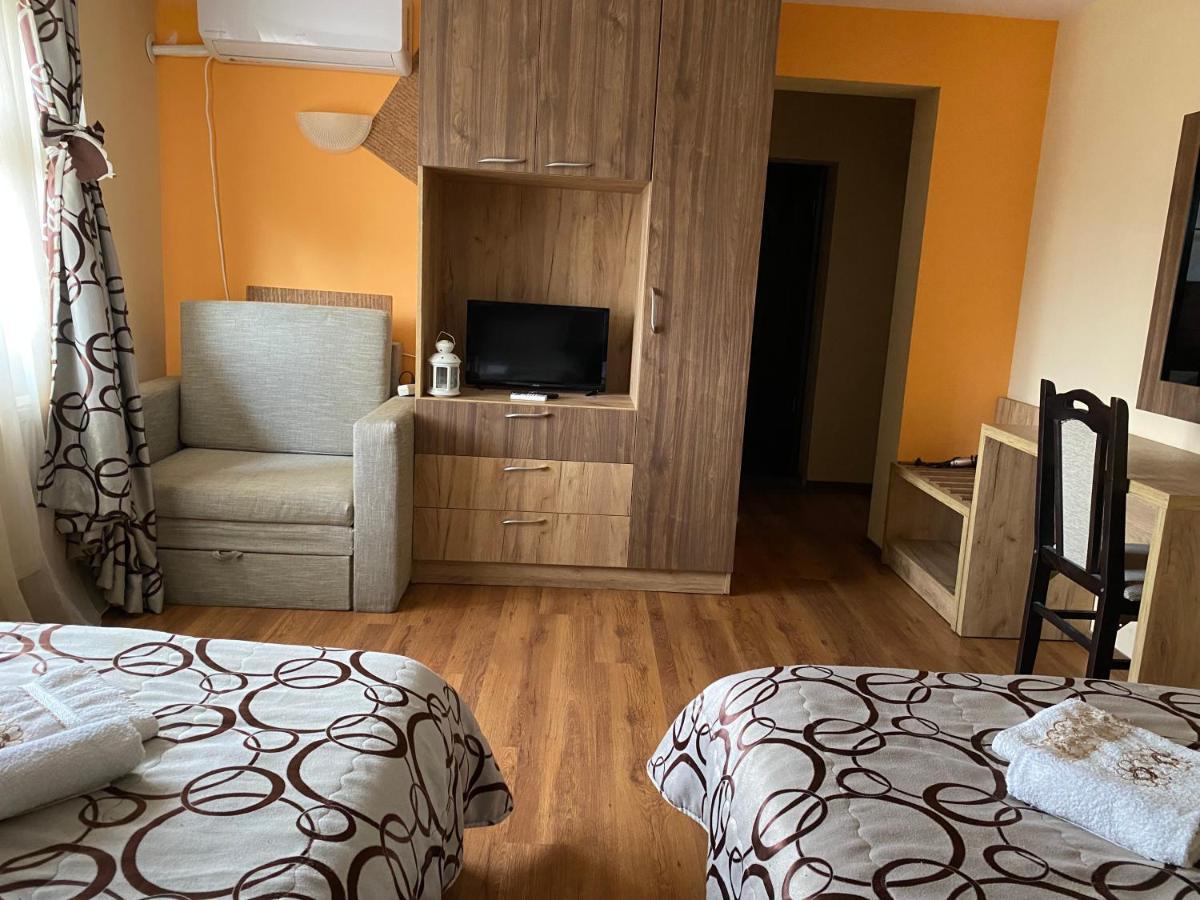 Kot Garden Guest House Saparewa Banja Zewnętrze zdjęcie