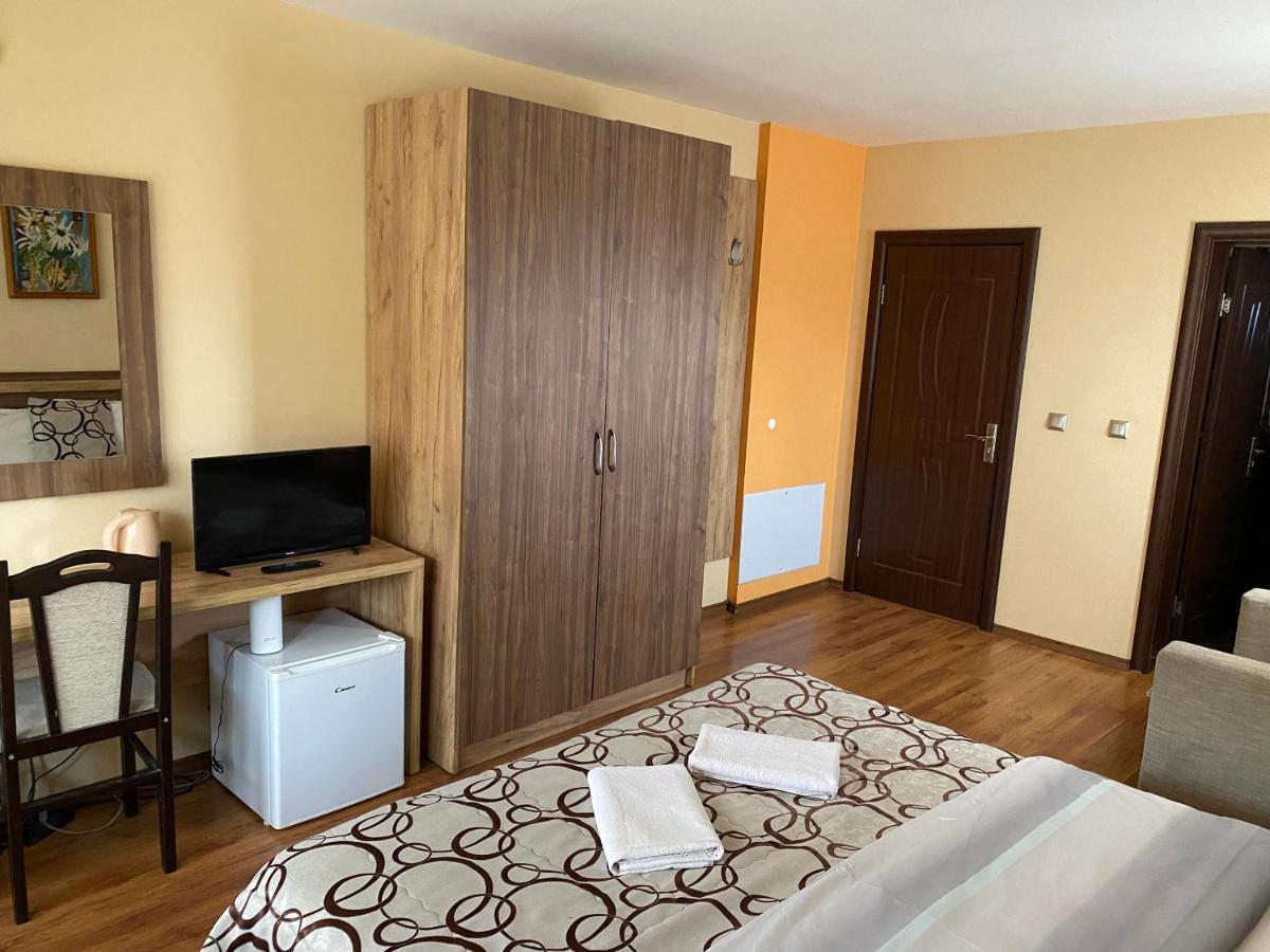 Kot Garden Guest House Saparewa Banja Zewnętrze zdjęcie